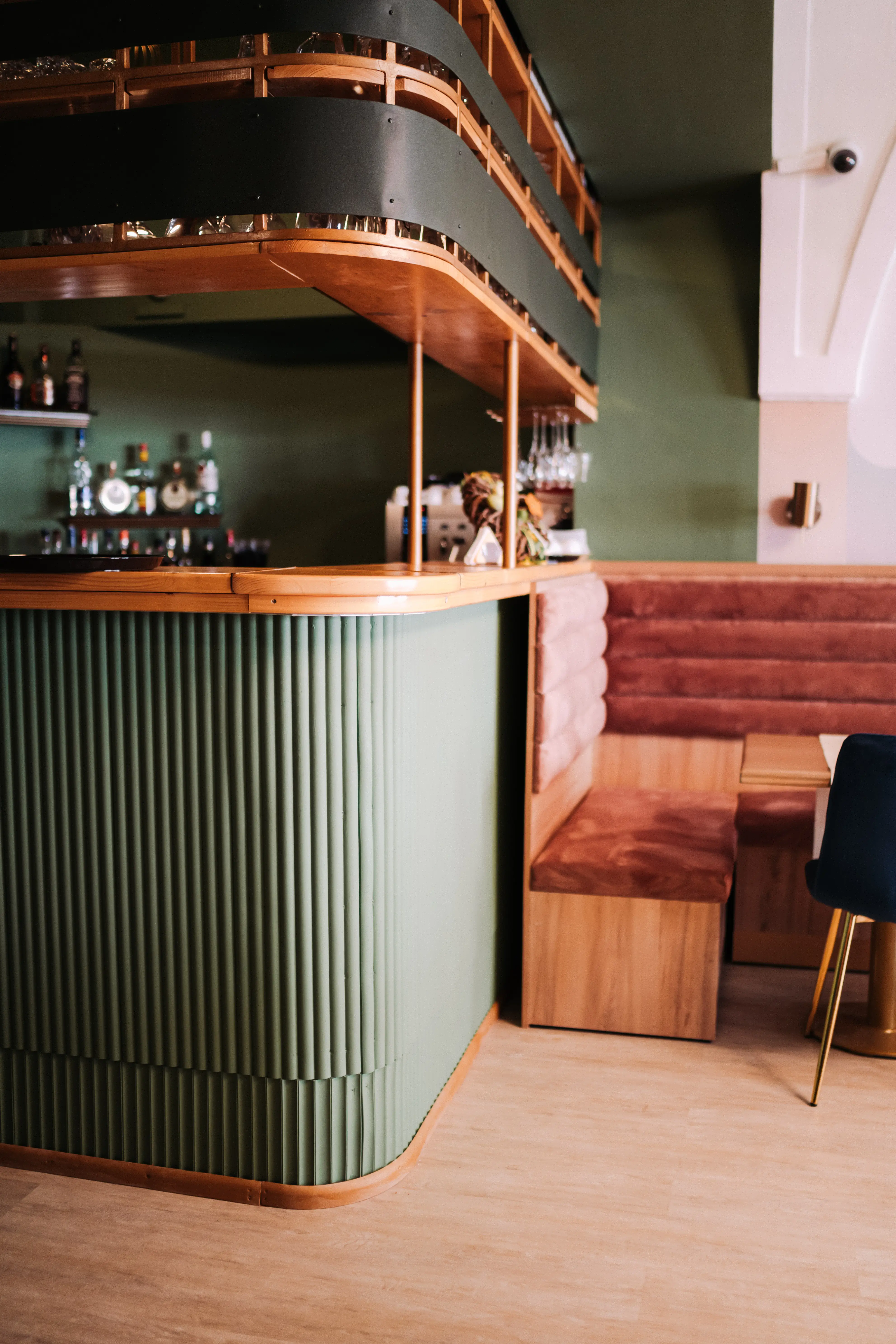 Restaurant Intim interior