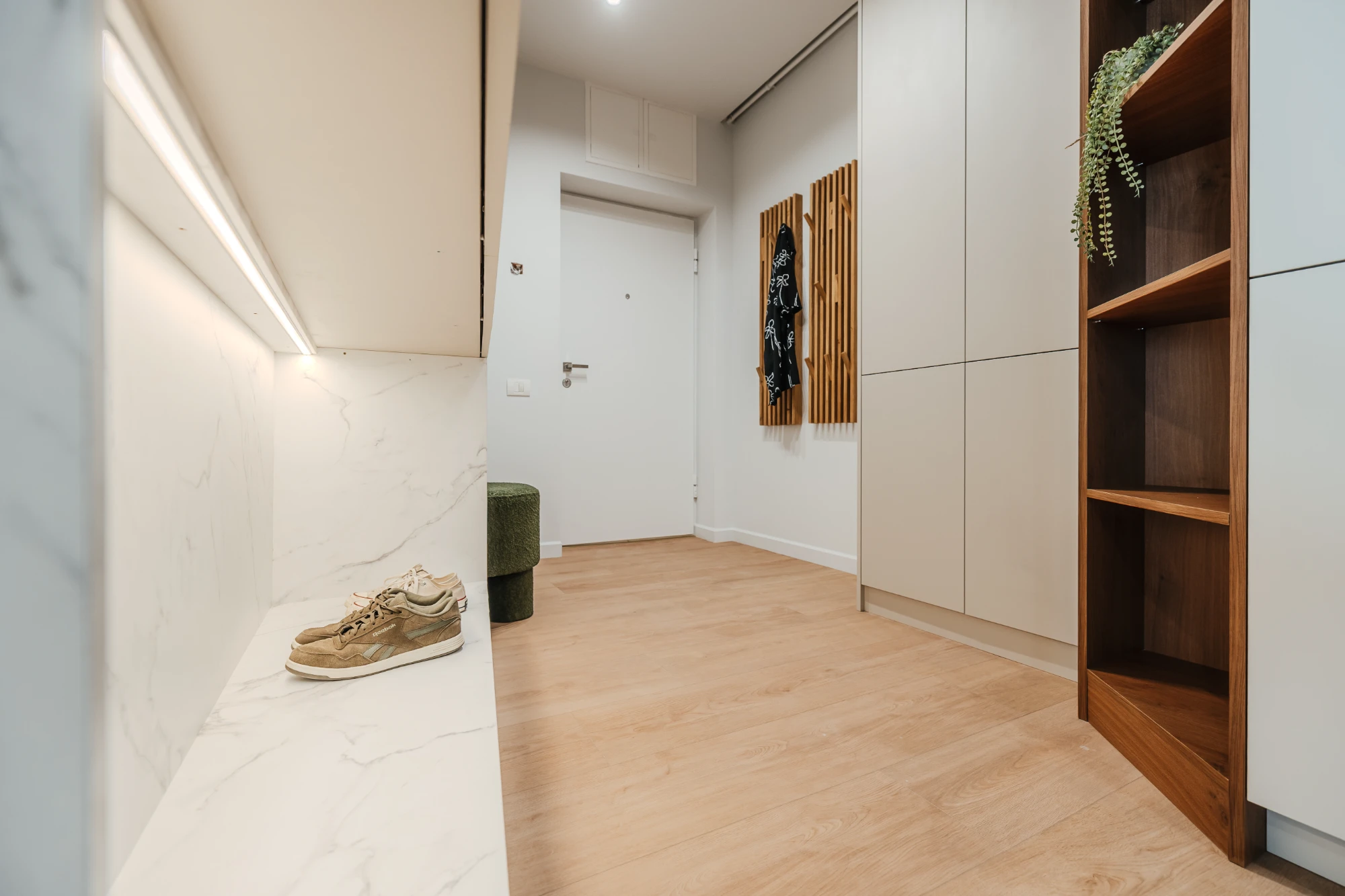 Design Interior Apartament 55 mp pentru Investiție - Stil Contemporan - Imagine 7