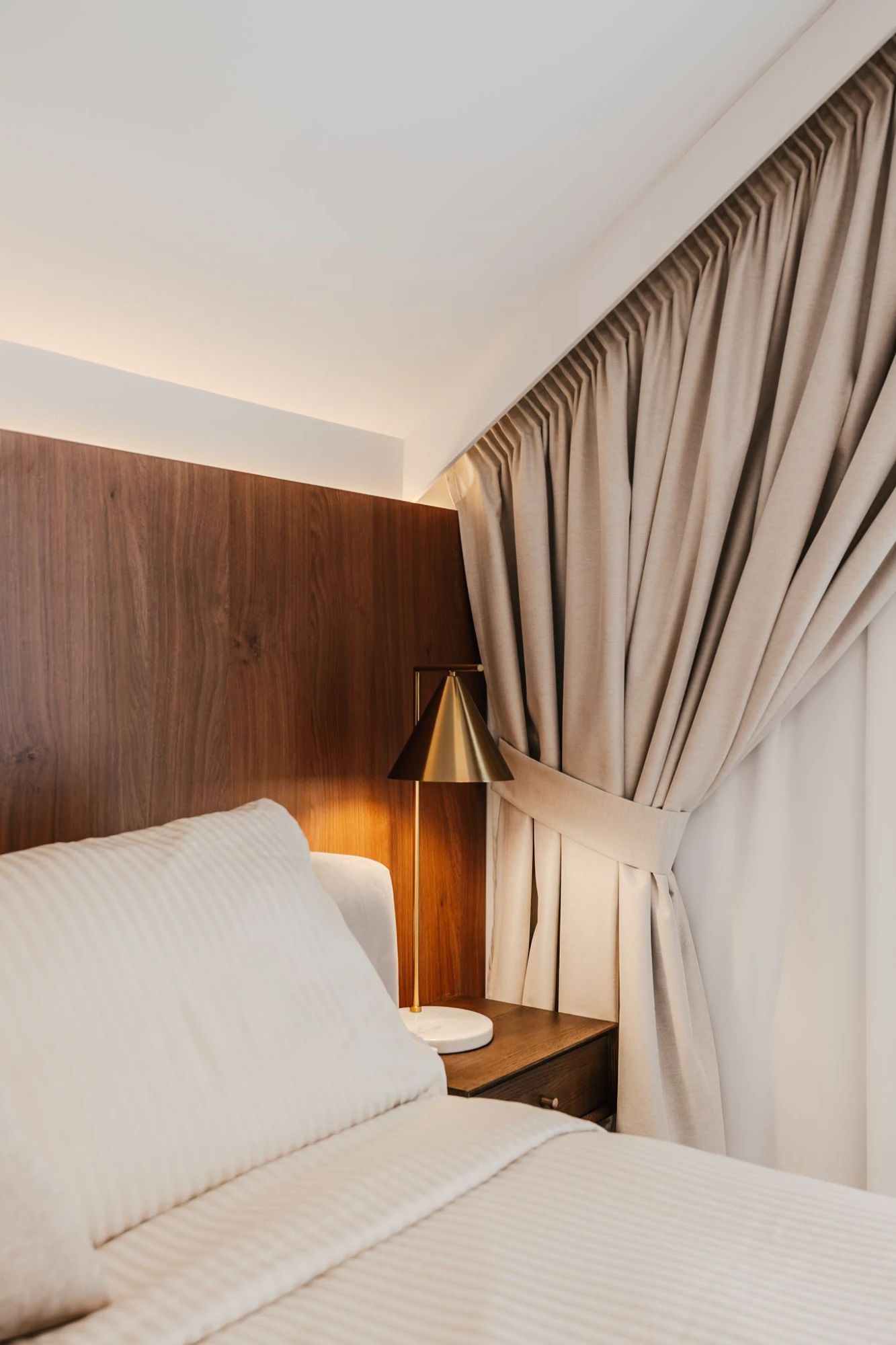 Design Interior Cald și Contemporan - Amenajare Casă Nouă, București - Imagine 10