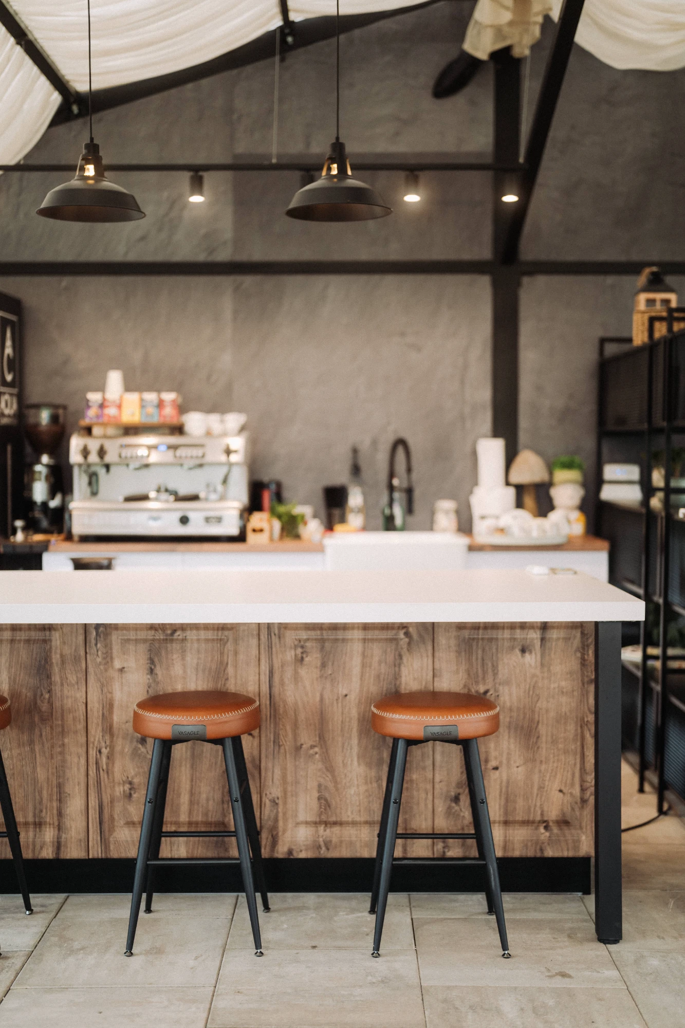 Design interior HORECA și spațiu evenimente private în Cisnădie - Ferma de Cai - Imagine 6