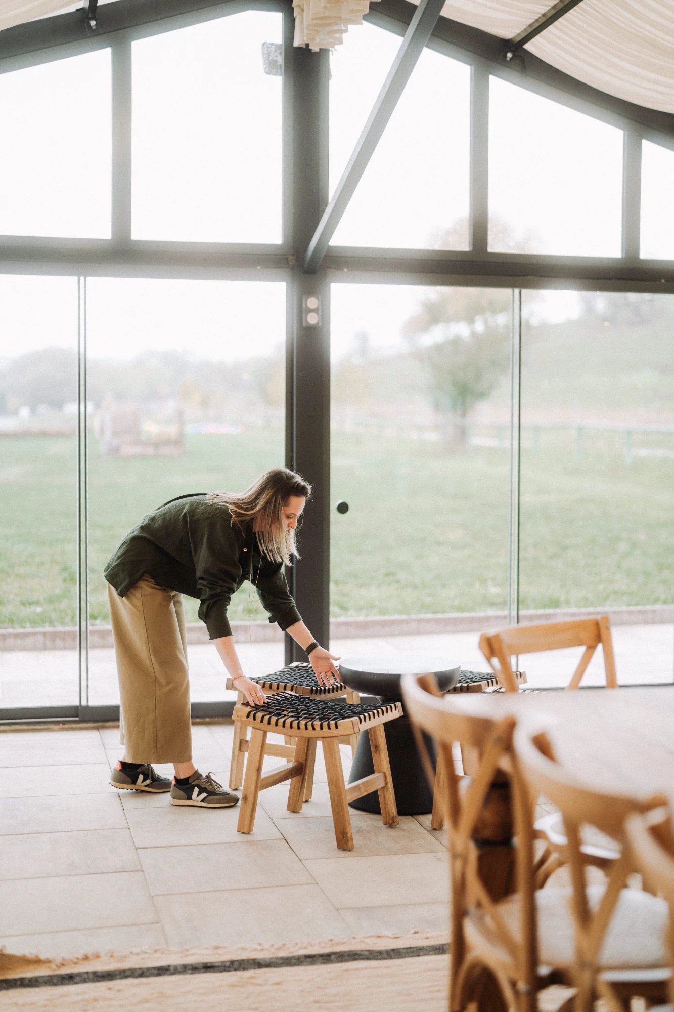 Design interior HORECA și spațiu evenimente private în Cisnădie - Ferma de Cai - Imagine 7